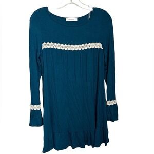 New Women's Teal Ruffle and Lace Long Sleeve Top‎ size Small